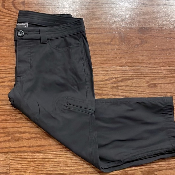 EDDIE BAUER women’s rainier Capri black / pockets wicking stretch size 4 - Picture 13 of 13